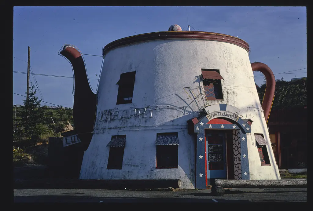 Bob's Java Jive, Route 99, Tacoma, Washington
