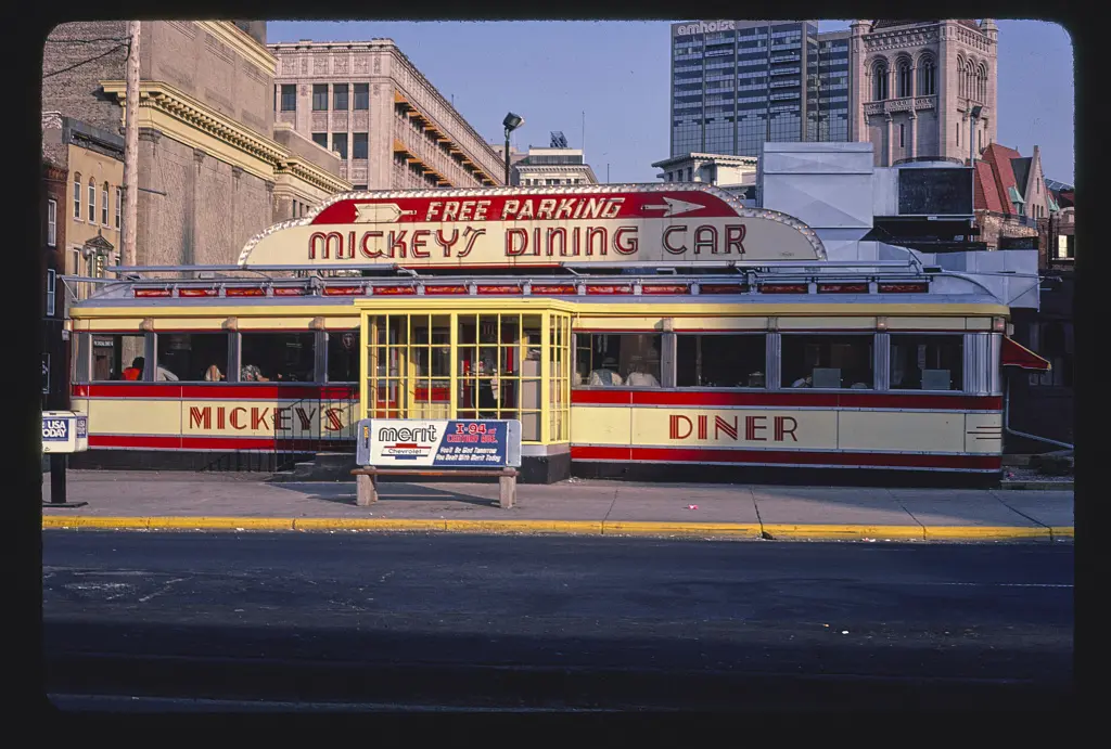 Mickey's Diner (1937-39), 36 W. 9th Street, St. Paul, Minnesota