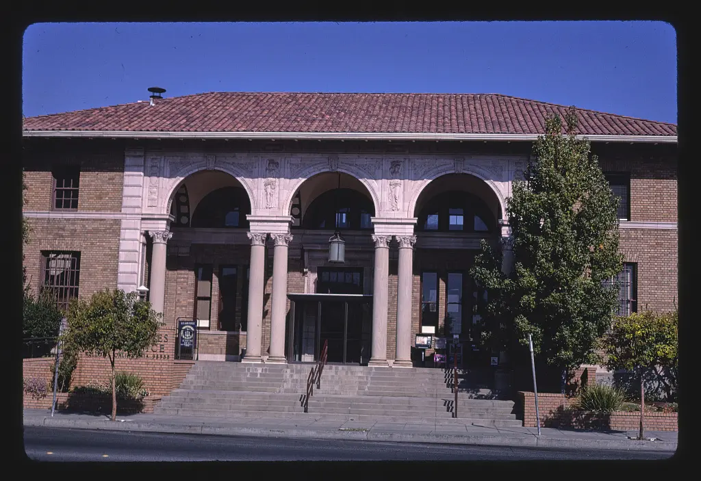 Post Office, Sycamore Street, Willows, California