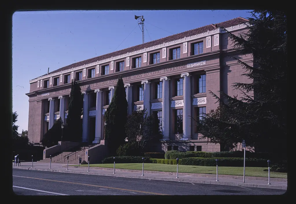 City Hall, angle 1, Lindsay Street, Stockton, California